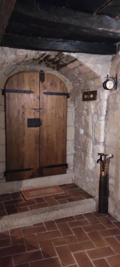 La Chascona Di Farnese Casa Di Tufo Nel Borgo Apartment Bagian luar foto